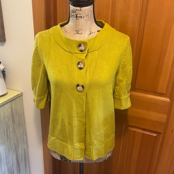 Anne Klein Sweaters - Like new! Anne Klein LG Button Cardigan